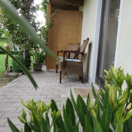 Landhaus Familie Doll Ferienwohnung Emerde Bichl Exteriör bild