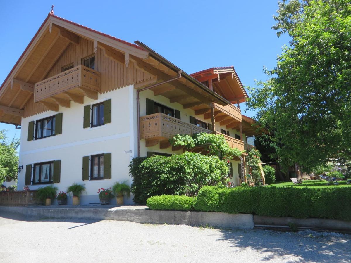 Landhaus Familie Doll Ferienwohnung Emerde Bichl Exteriör bild