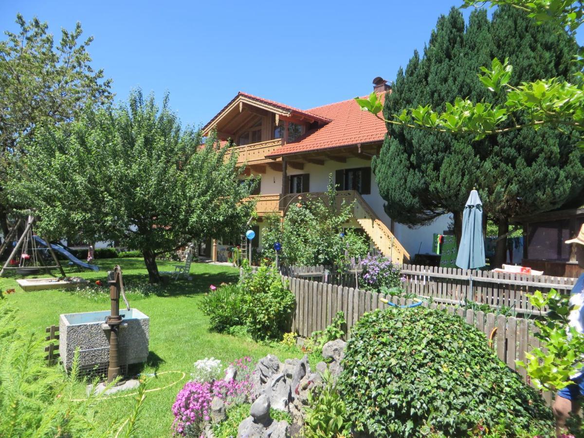 Landhaus Familie Doll Ferienwohnung Emerde Bichl Exteriör bild