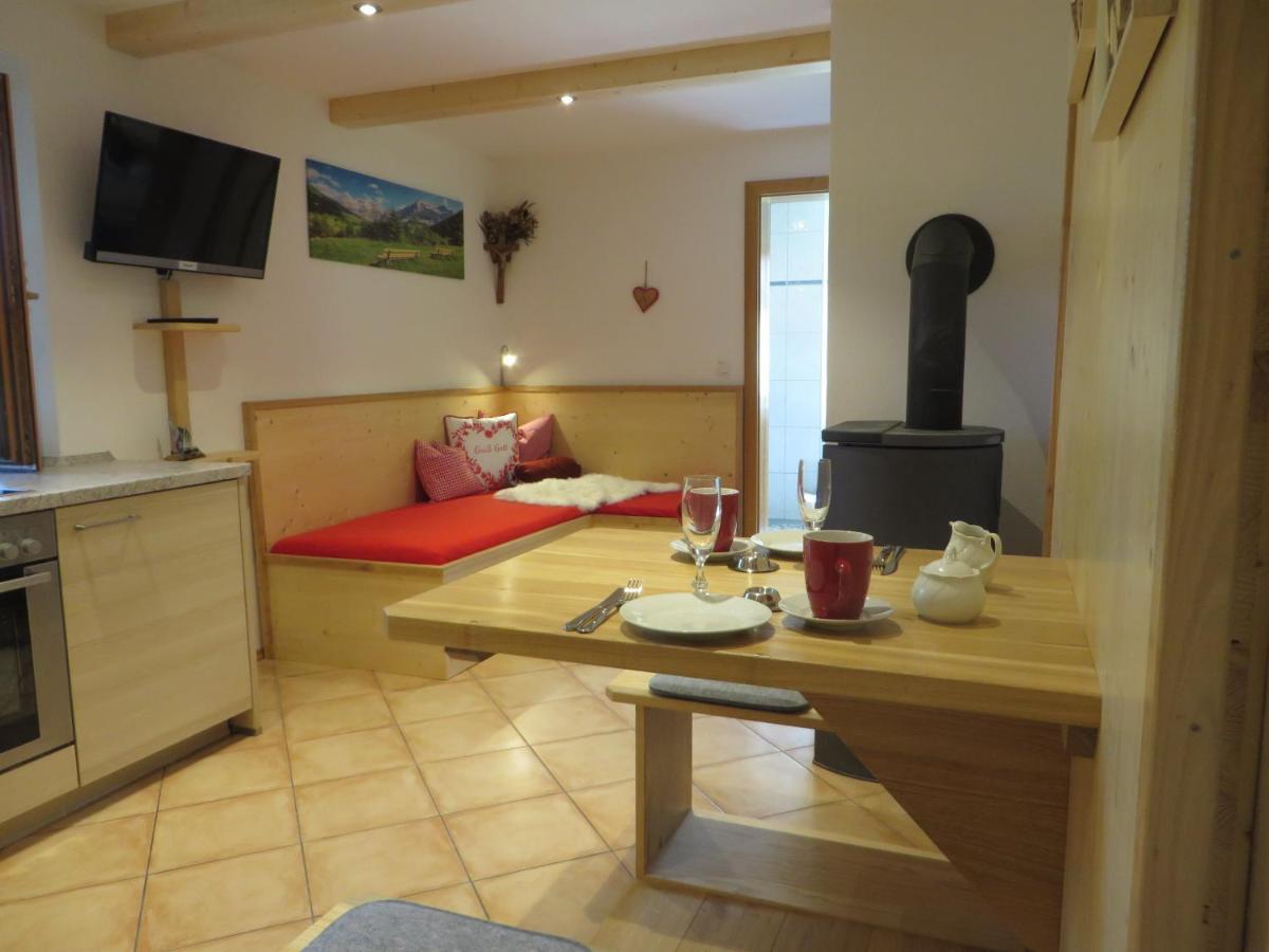 Landhaus Familie Doll Ferienwohnung Emerde Bichl Exteriör bild