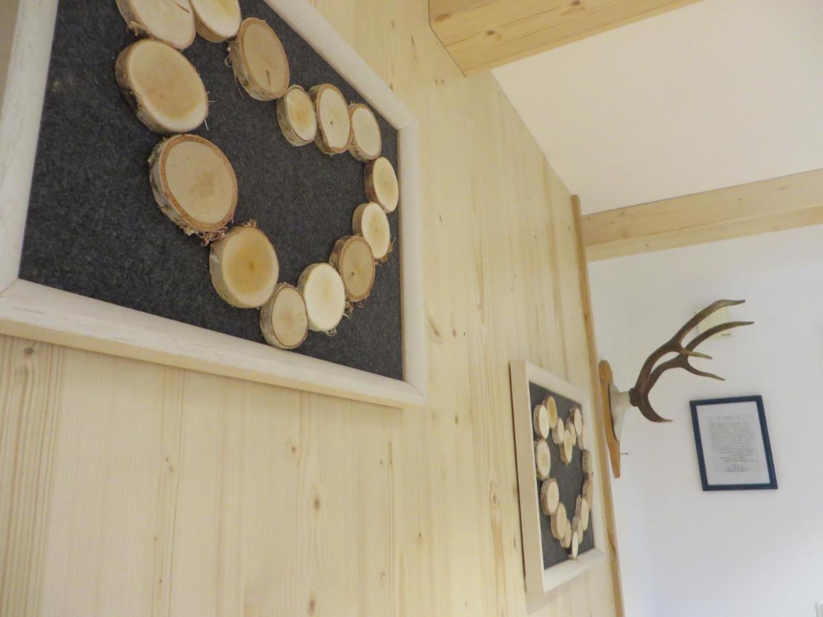 Landhaus Familie Doll Ferienwohnung Emerde Bichl Exteriör bild