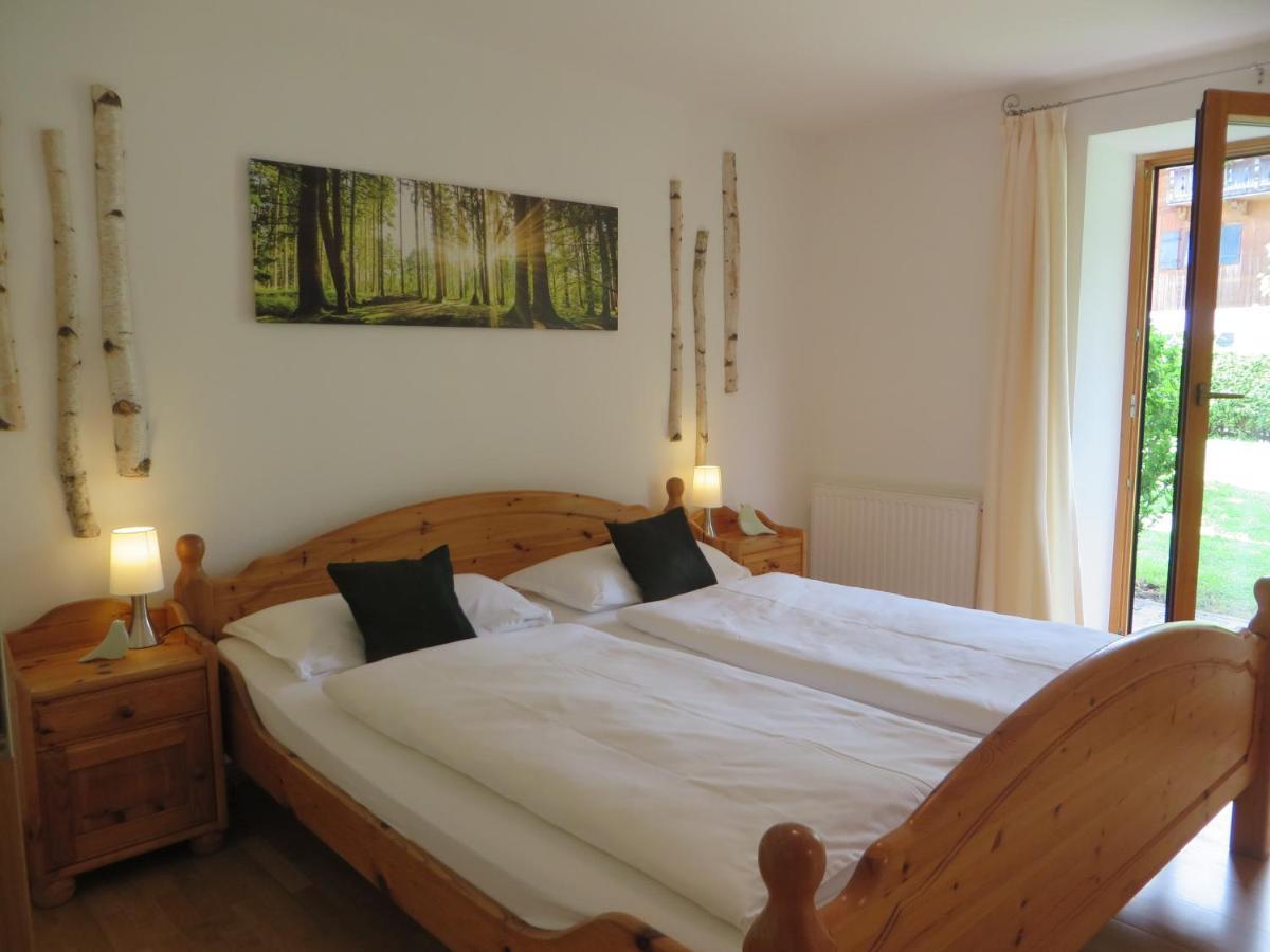 Landhaus Familie Doll Ferienwohnung Emerde Bichl Exteriör bild